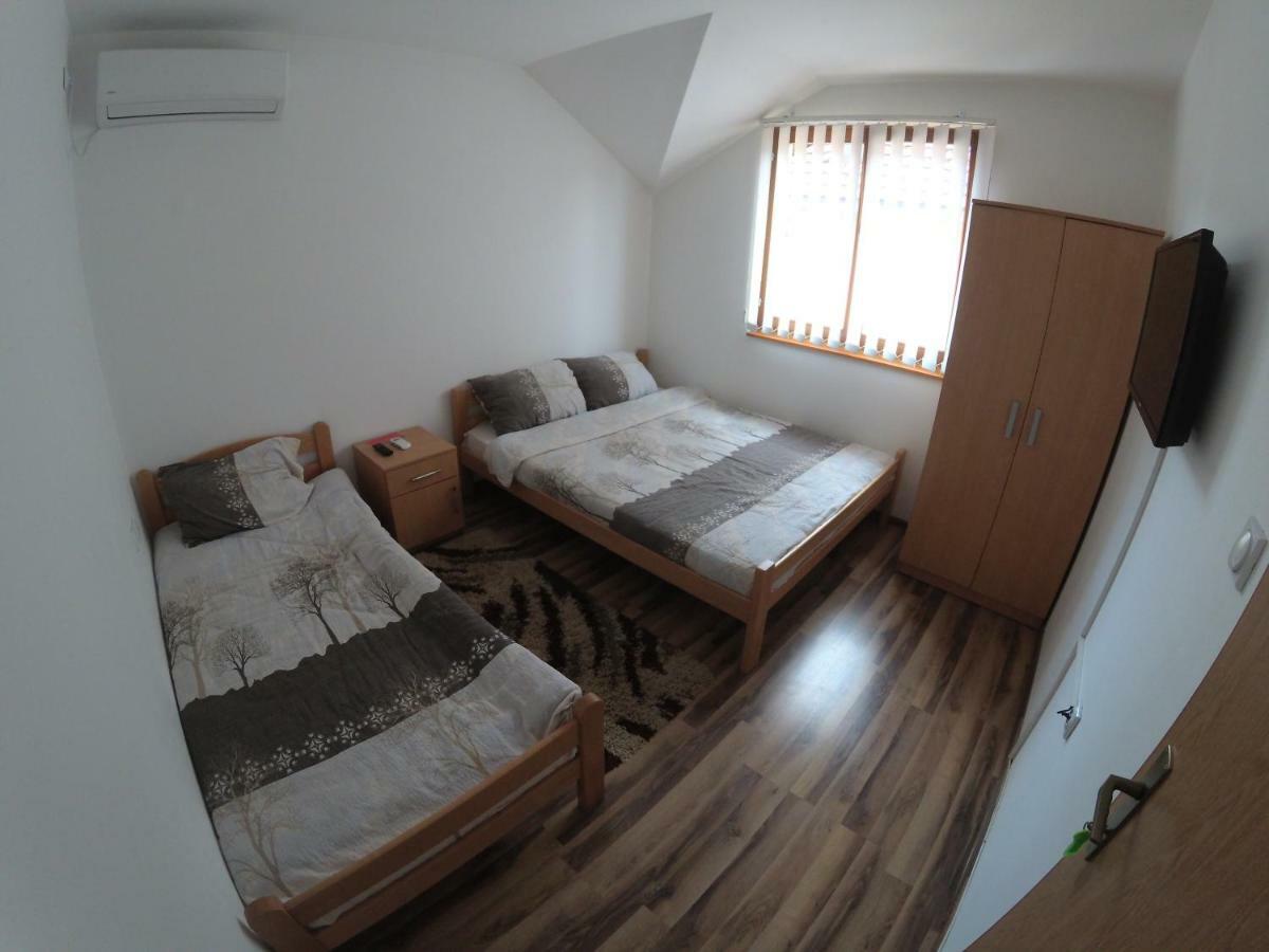 Apartment And Rooms Konak Вишеград Екстер'єр фото